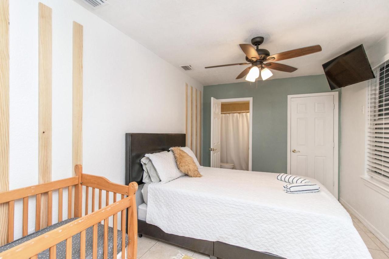 6 Bedroom Bucs Airport Mall Beach Wifi Tampa Exterior foto